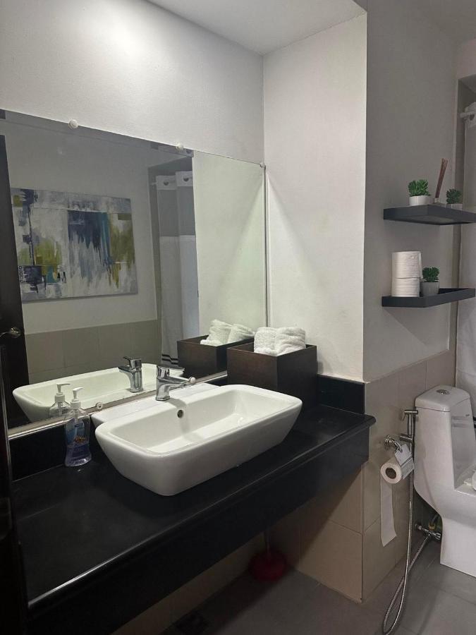 Suites De Marina Manila With Netflix Zewnętrze zdjęcie